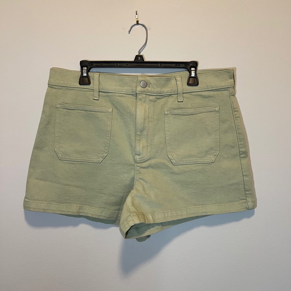 J. Crew Women's Garment Dyed Patch Pocket Shorts Sage Green High Rise 31 NWT